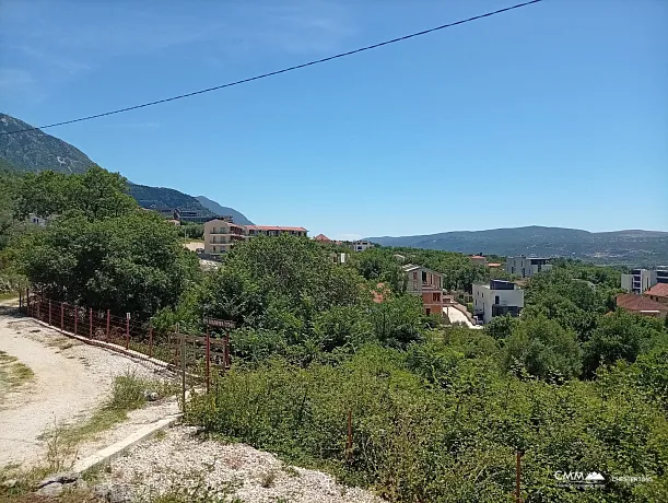 KAVAČ'TA DENİZ MANZARALI YATIRIMLIK İMARLI ARSA